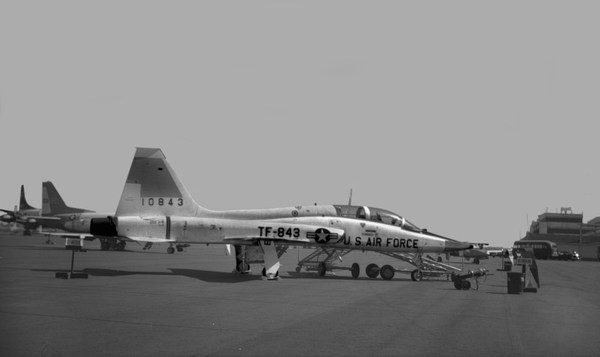  Northrop T-38A-40 Talon 61-483