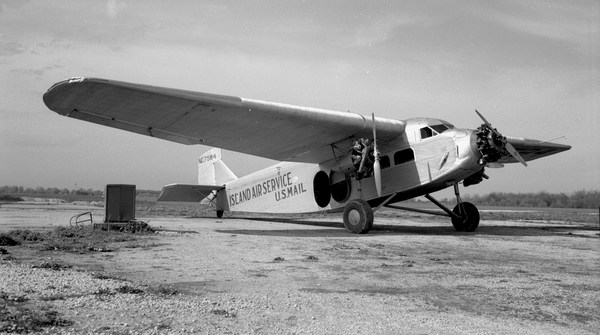  Ford 4-AT-B Tri-motor NC7584