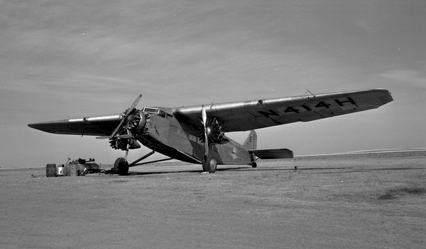 American Airlines Ford 5-AT-C Tri-motor N414H