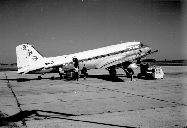 Ozark Air Lines Douglas DC-3-216  N142D