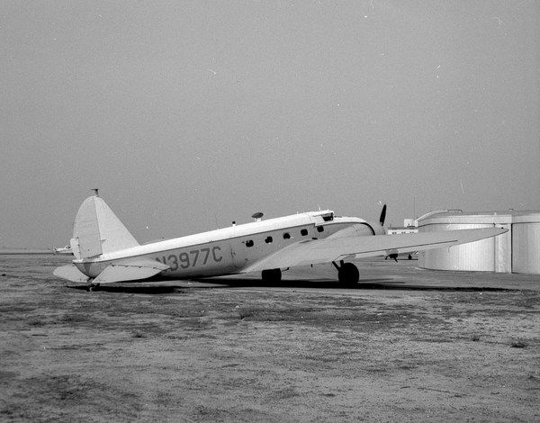  Boeing 247D  N3977C