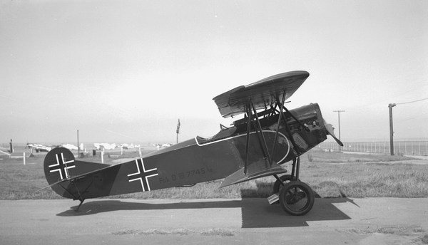  Fokker D-VII  7745/18