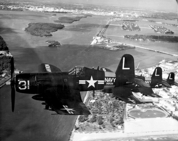  Vought F4U-5 Corsair  122039