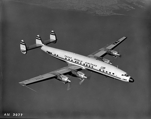 TWA Lockheed L-1649A  N7301C