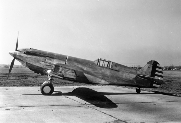  Curtiss YP-37  