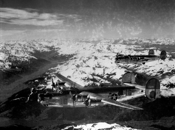  Consolidated B-24J-5-FO Liberator 42-61564