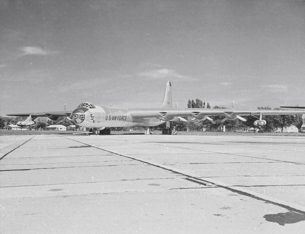 Convair B-36J Peacemaker 