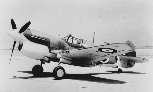  Curtiss H-87A-2  AK571