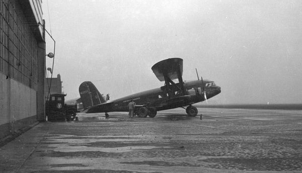  Curtiss T-32  Condor NC12373