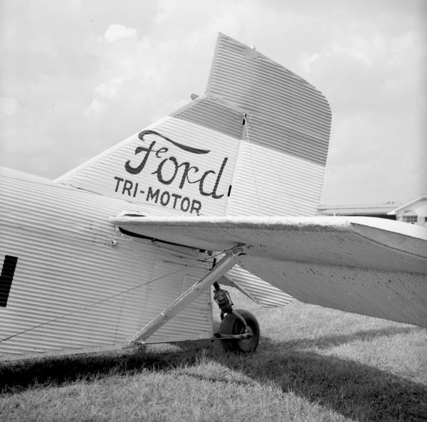  Ford 5-AT-C Tri-motor N414H