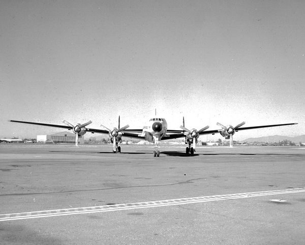 TWA Lockheed L-1649A  N7301C