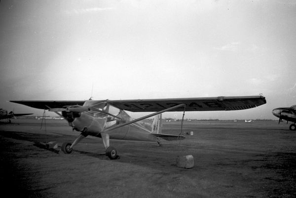  Luscombe T8F  N2124B
