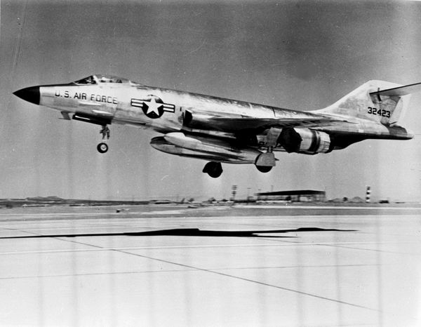  McDonnell F-101A Voodoo 53-2423