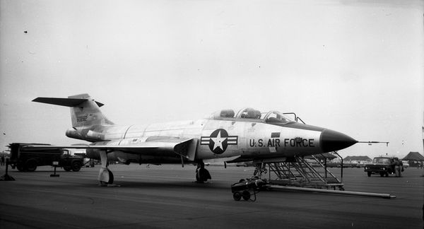  McDonnell F-101B-75 Voodoo 56-0282