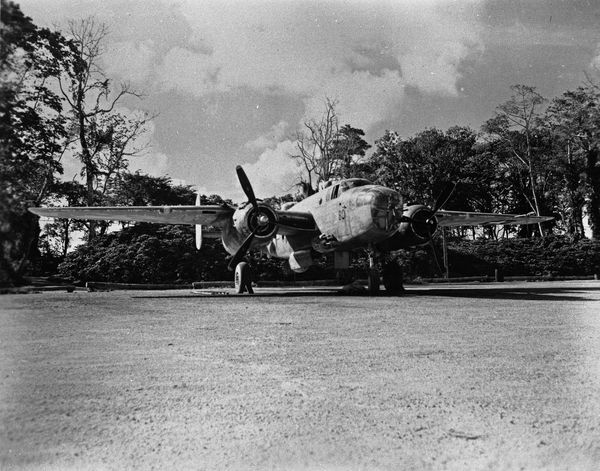  North American PMJ-1-J (as B-25J)  VMB-423