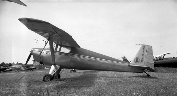  Luscombe 8A  N2100B