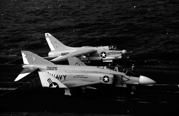  McDonnell F-4B Phantom II 150625