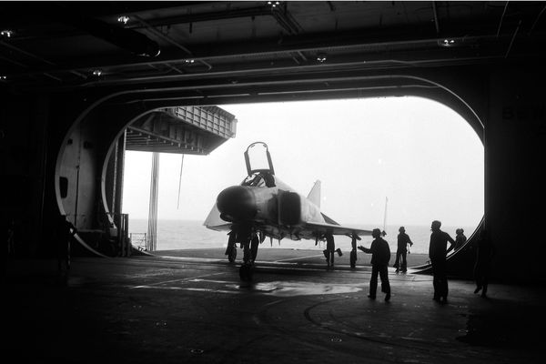  McDonnell F-4B Phantom II 