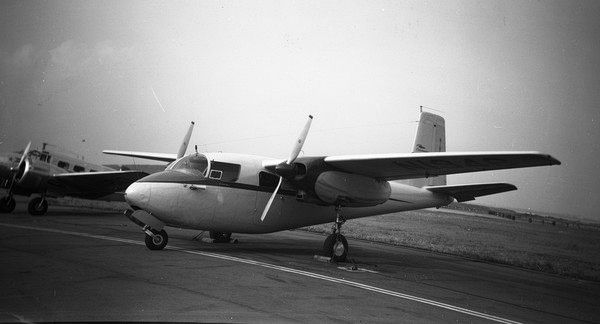  Aero Commander Commander 3805  