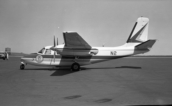  Aero Commander Commander 560E  N2