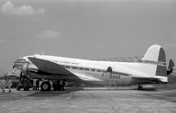  Boeing 307B Stratoliner F-BHHR