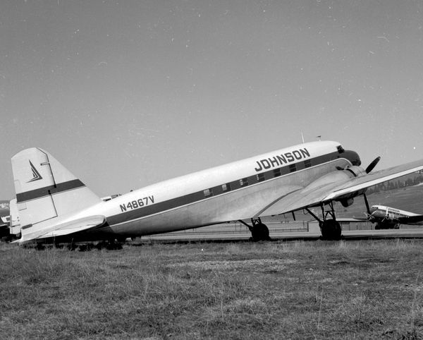 Johnson Flying Service Douglas DC-2  N4867V