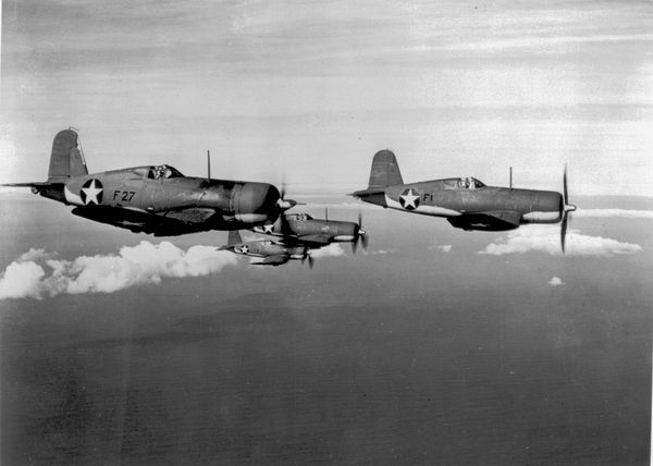  Vought F4U-1 Corsair  