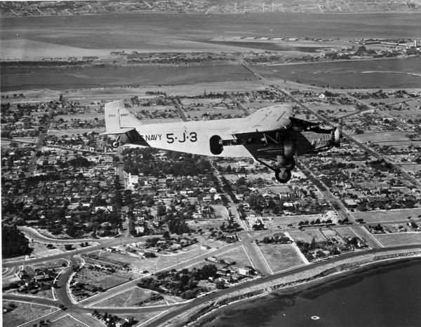  Ford RR-3 Tri-motor 8457
