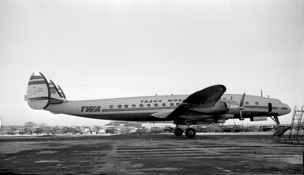 TWA, Resort Lockheed L-1049G Super Constellation N102R