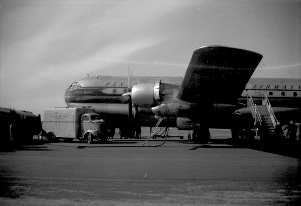 PAA Boeing 377 Stratocruiser N1025V