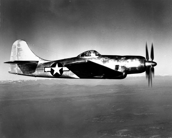  Boeing XF8B-1  