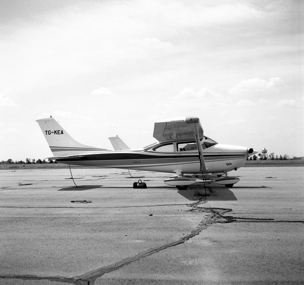  Cessna 182P  TG-KEA