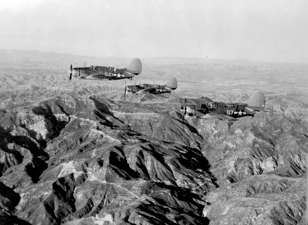  Curtiss SB2C-3 Helldiver 