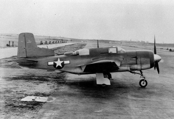  Douglas XSB2D-1  