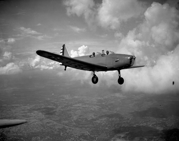  Fairchild PT-19  662