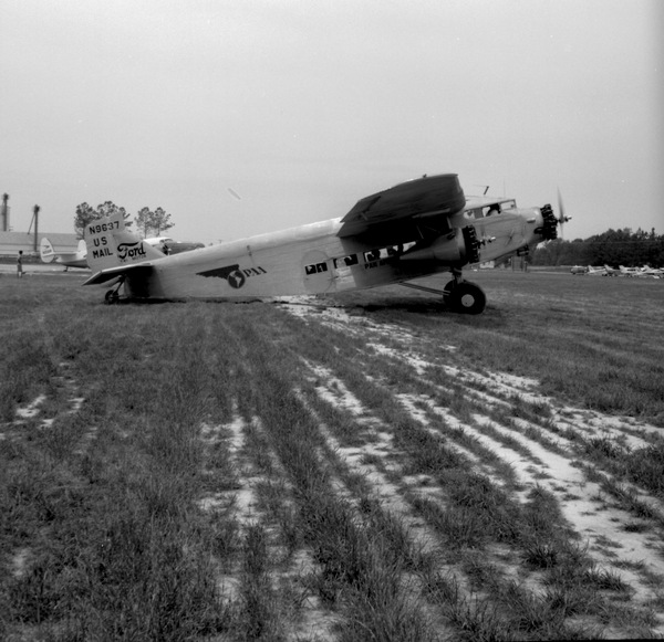  Ford 5-AT-B Tri-motor N9637