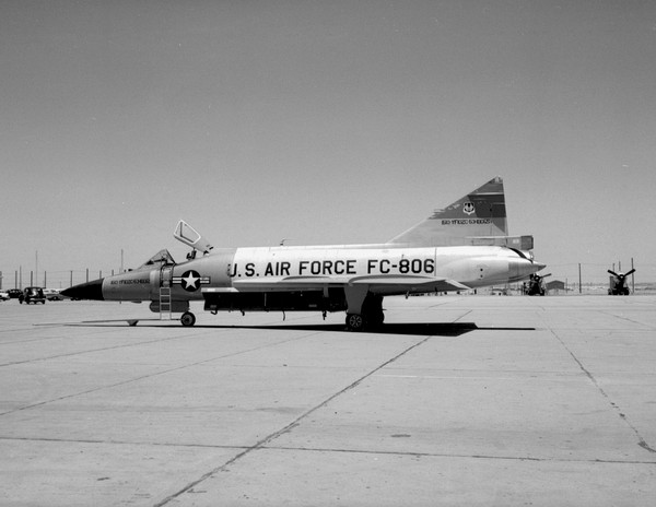  Convair YF-102C Delta Dagger 53-1806