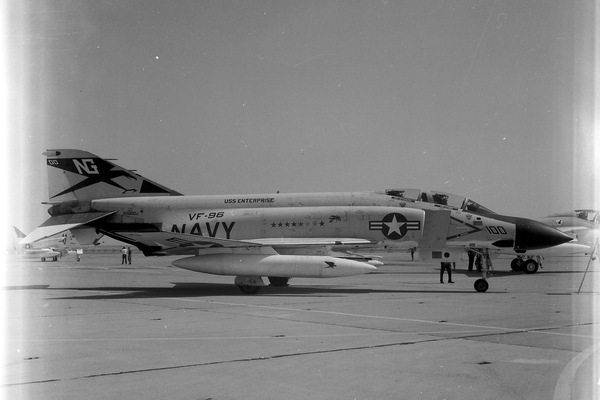  McDonnell F-4J Phantom II 155800