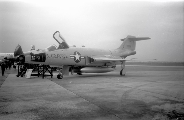  McDonnell F-101 Voodoo 6074