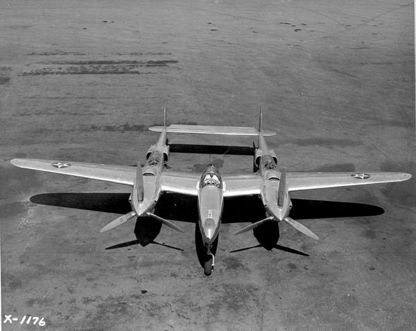  Lockheed YP-38  