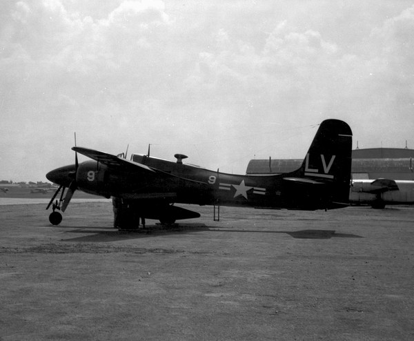  Grumman F7F-2N Tigercat 