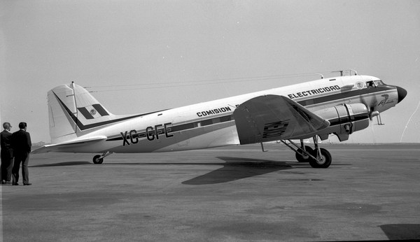 Commission de Electricidad de Mexico Douglas DC-3-178  XC-CFE