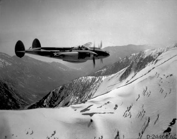  Lockheed P-38(?)  