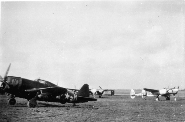  Republic P-47D Thunderbolt 