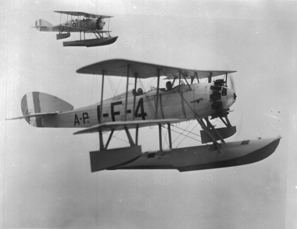  Vought UO-1 AP 1-F-4