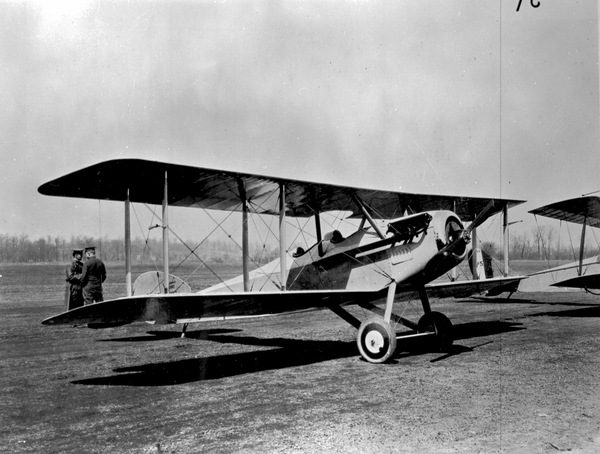 Vought VE-7  