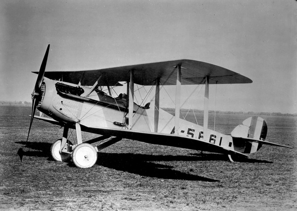  Vought VE-7A  5661