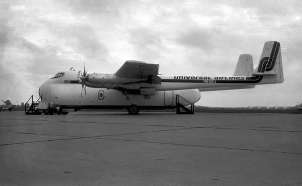 Universal A/L Armstrong Whitworth Argosy  N892U