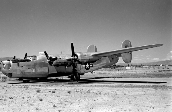  Consolidated B-24J-90-CF Liberator 44-44175
