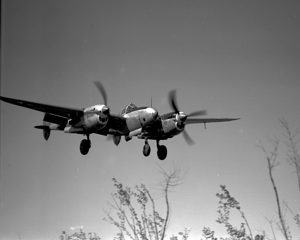  Lockheed P-38L Lightning 
